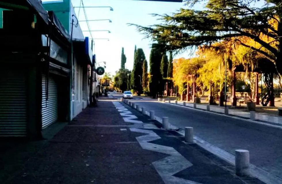 Calles vacías en Gualeguaychú por el ASPO\nCrédito: Vía Gualeguaychú