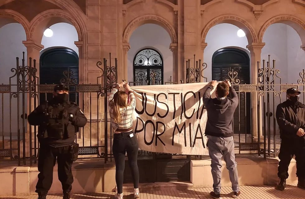 Nueva movilización pidiendo Justicia por el caso del abuso sexual en el Colegio San José de Rafaela