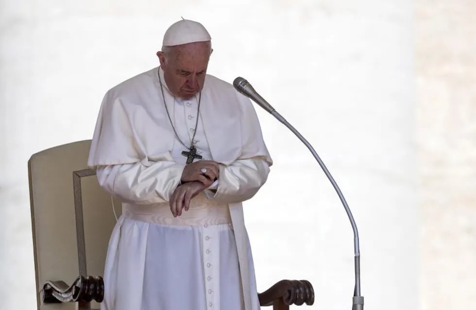 El papa Francisco preside la audiencia general semanal en la plaza de San Pedro del Vaticano.