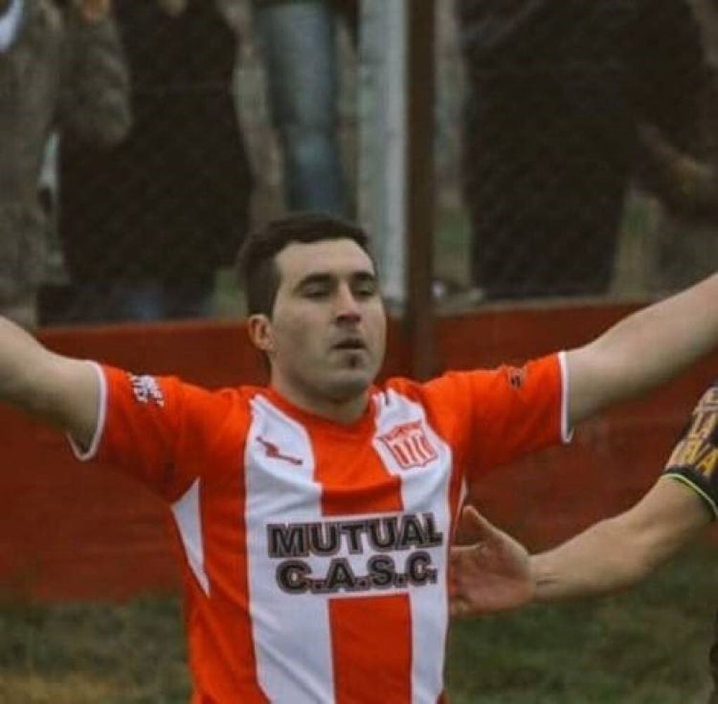 José Luis Sosa, el jugador que sufrió tres paros cardíacos en un partido en la Liga del Sur de Córdoba.