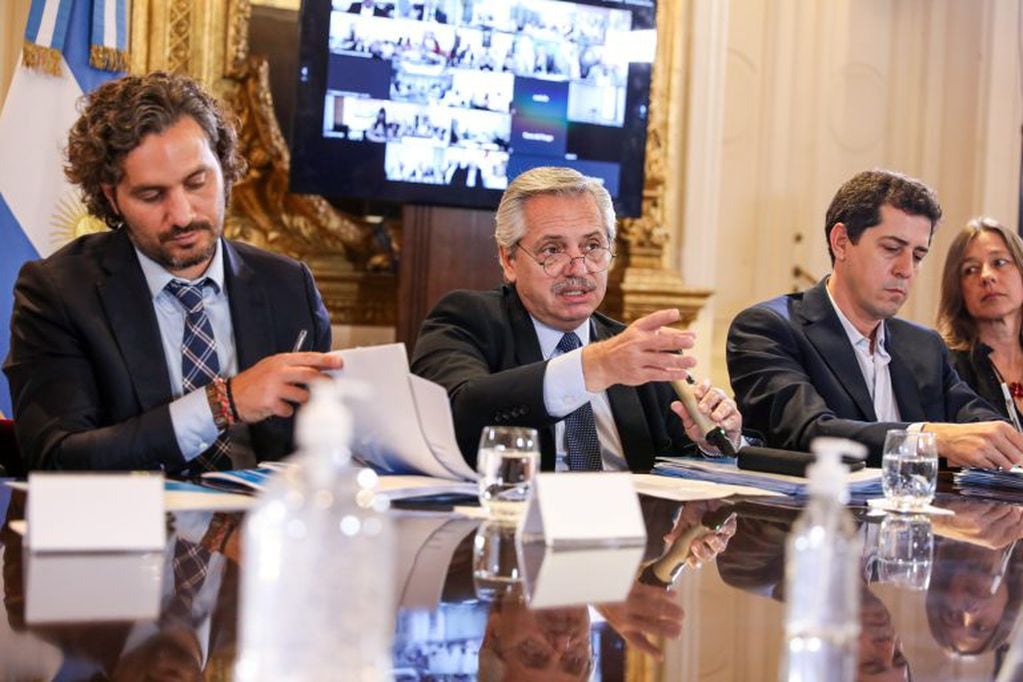 El presidente de Argentina, Alberto Fernández, durante una reunión con su Ejecutivo (Foto: Esteban Collazo/Presidencia Arge / DPA)