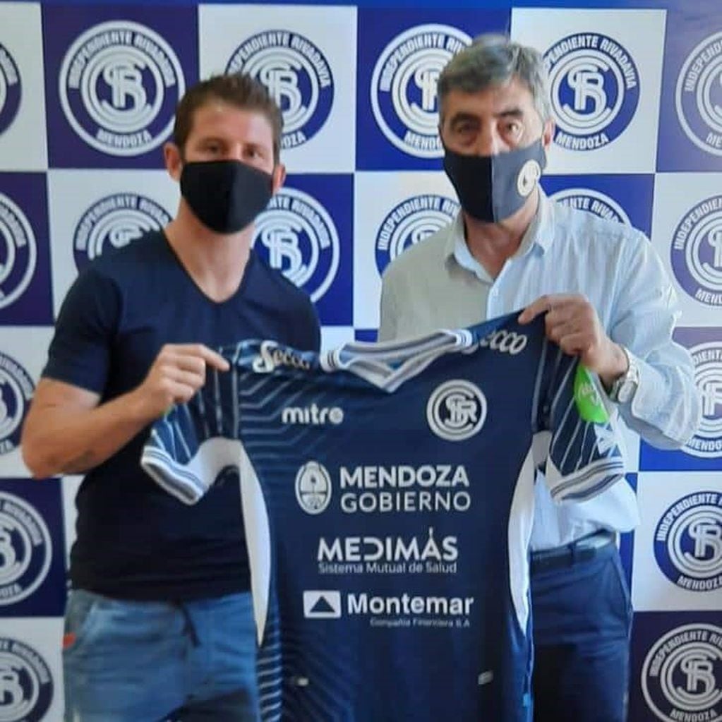 Independiente Rivadavia oficializó la incorporación de Mauricio Sperdutti.