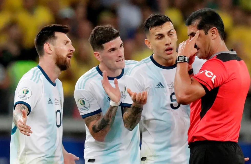 La Selección Argentina tiene nueve jugadores al límite de amarillas.