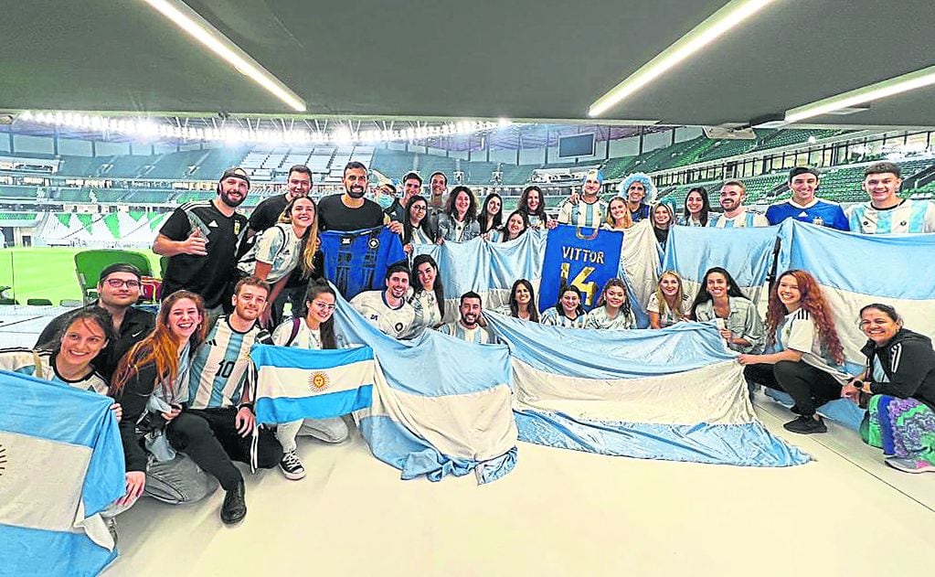 Se espera que más de 40 mil argentinos viajen a Qatar para ver a la Selección, solo en la fase de grupos. 