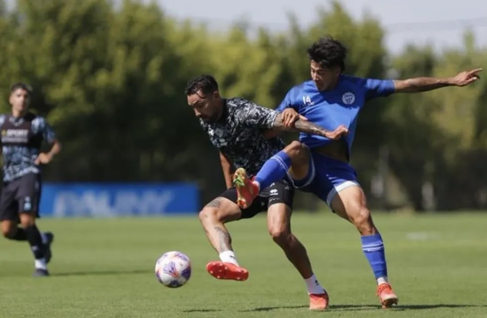 Belgrano jugó dos amistosos con Godoy Cruz este lunes por la mañana.