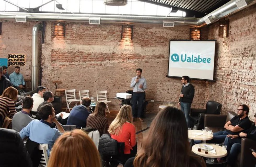 Se presentó Ualabee, la aplicación colaborativa para informar sobre los problemas de tránsito en Córdoba. (Prensa Ualabee)