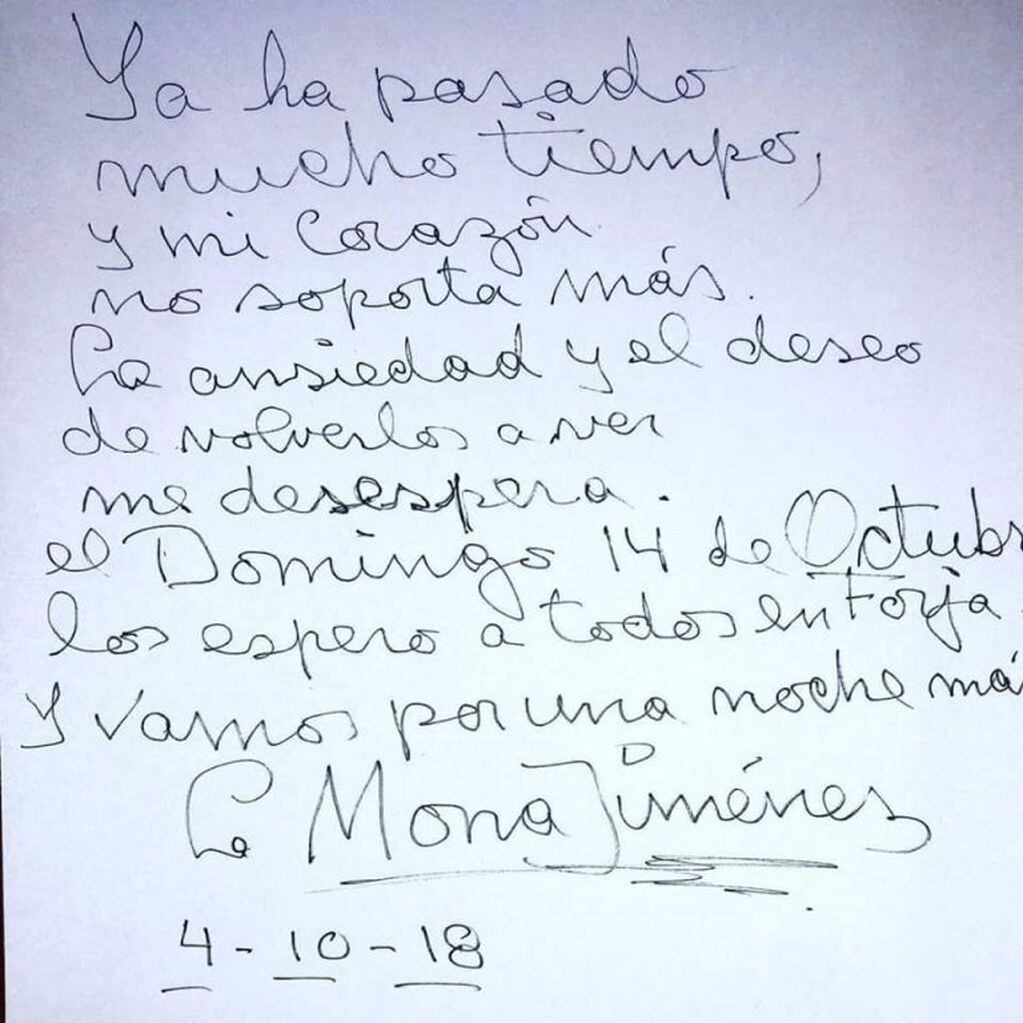 Se tatuó la carta de La Mona Jiménez en su cuerpo.