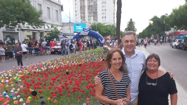 Luis Castellano con María Angélica Amongero y Delfina Barreiro