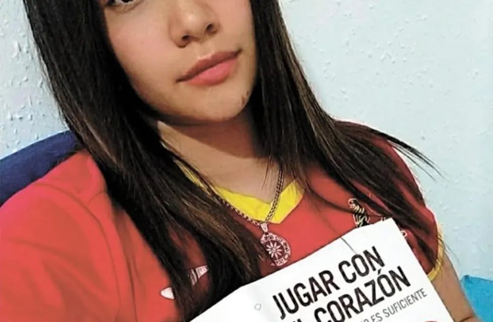 Camila Ríos tiene 22 años y se destacó también jugando en la selección misionera.