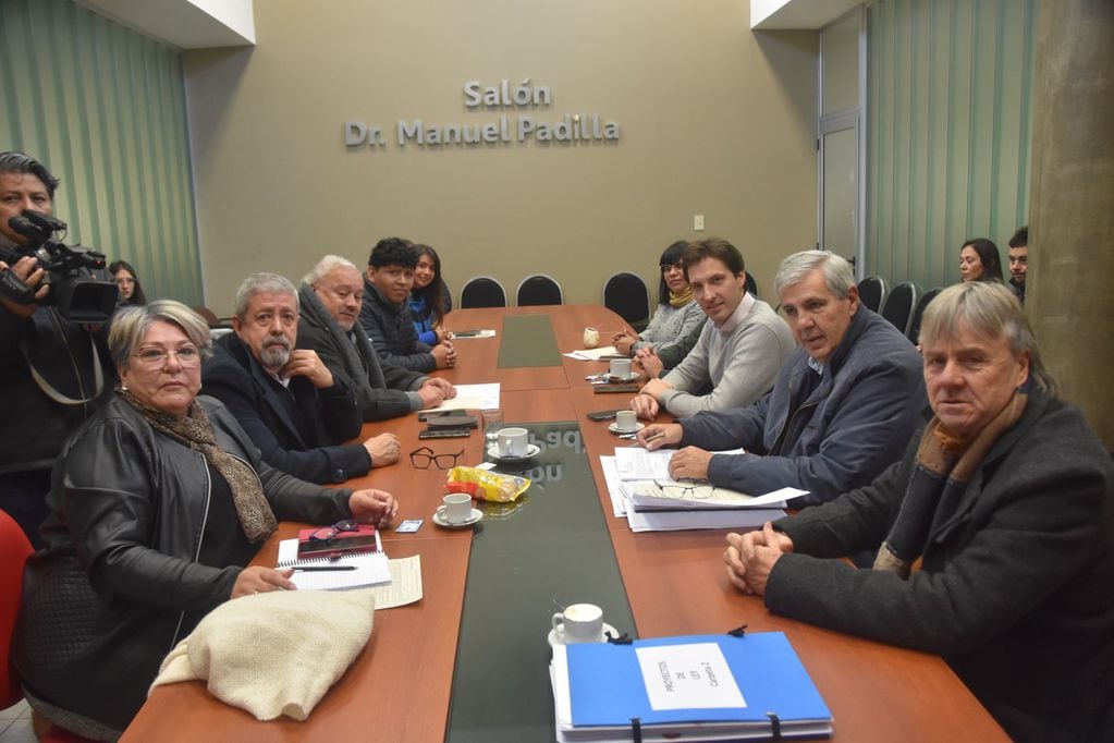 La Comisión de Economía que preside Carlos Haquim, recibió a la organización Global Shapers Jujuy.