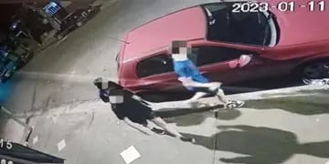 Vandalismo en Eldorado: dos adolescentes dañaron automóviles estacionados