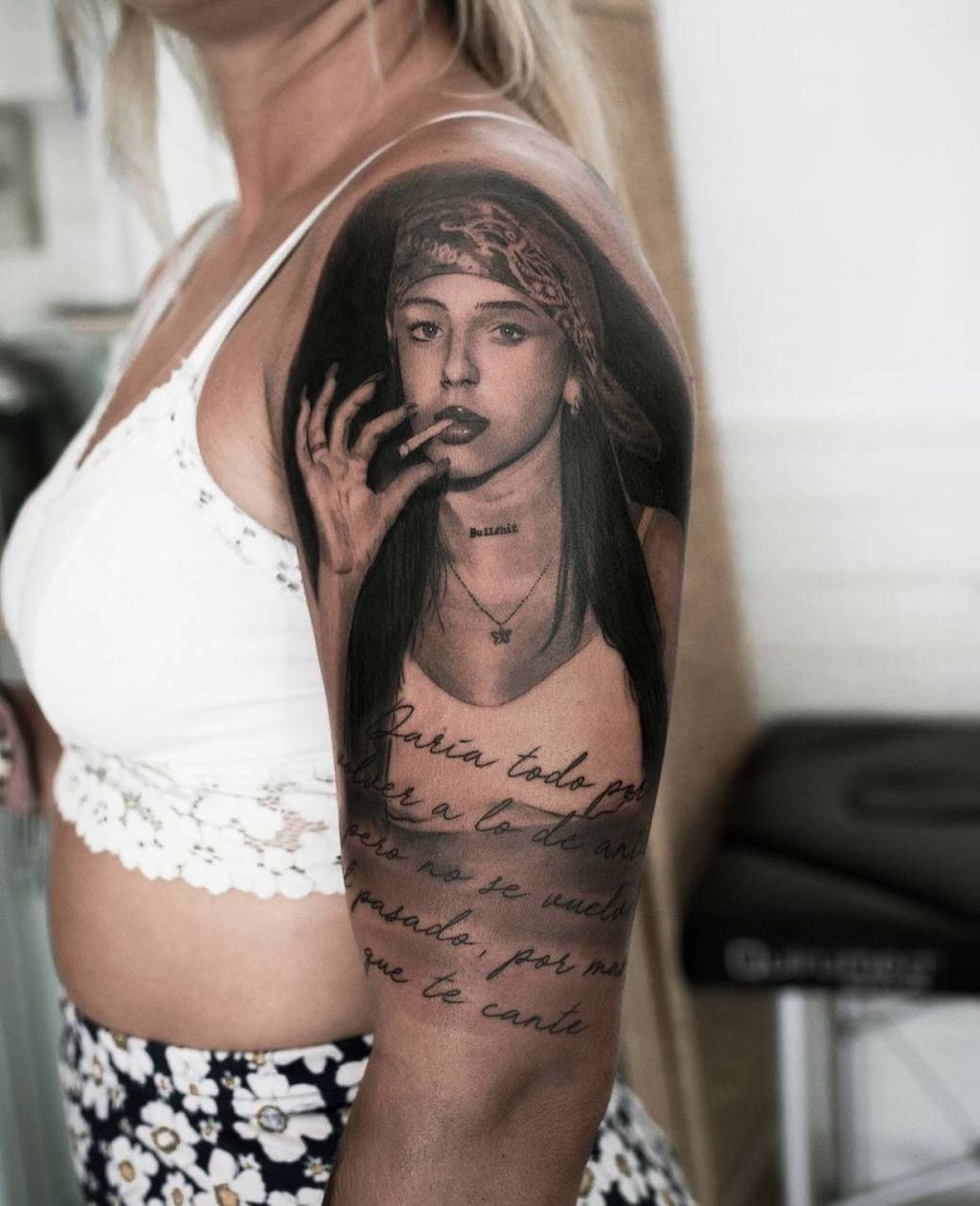 Una admiradora de la rosarina se tatuó en el brazo una de sus fotos más conocidas.
