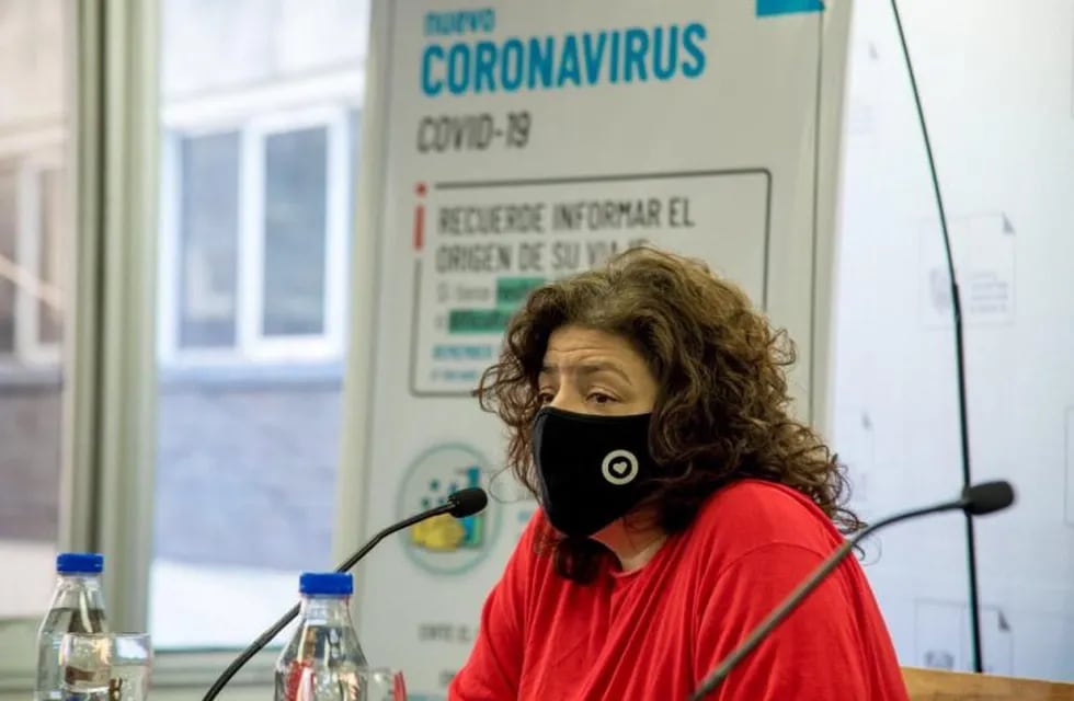 Carla Vizzoti se refirió a la vacunación contra el coronavirus.