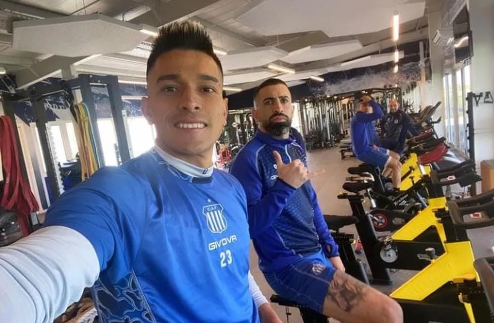 Favio Álvarez se va de Talleres y jugará en Colón. También emigraría Michael Santos (Instagram @favio.alavarez10).