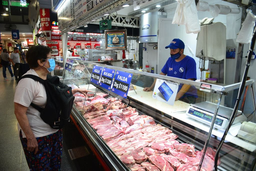 El Gobierno anunció un programa que venderá cinco cortes de carne a menos de $600 durante las fiestas de fin de año. (Nicolás Bravo)