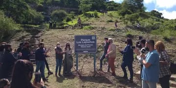 Salta inauguró el nuevo Bosque de la Poesía Walter Adet
