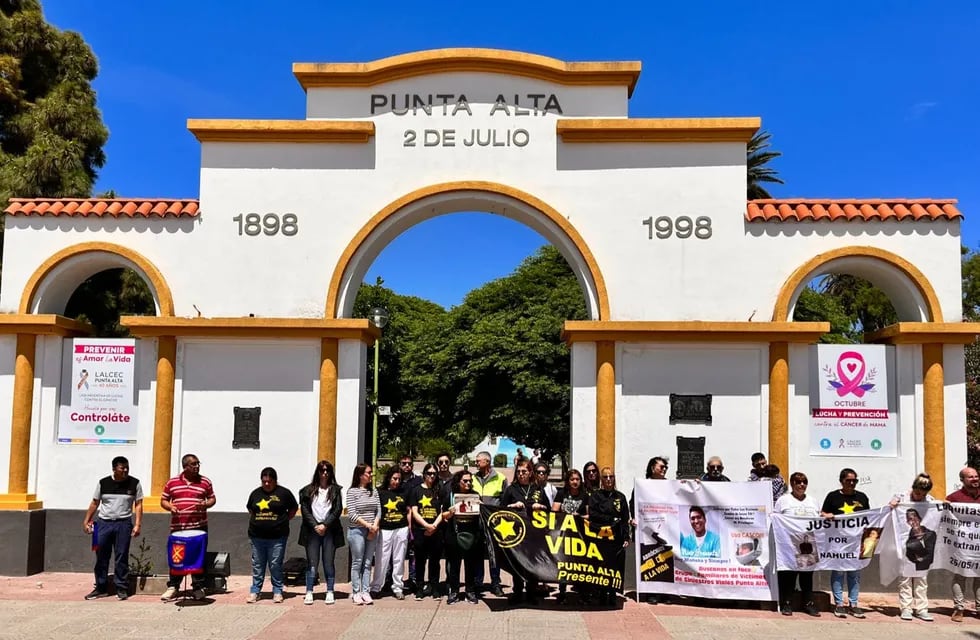 Punta Alta: emotivo minuto de silencio por las víctimas de tránsito