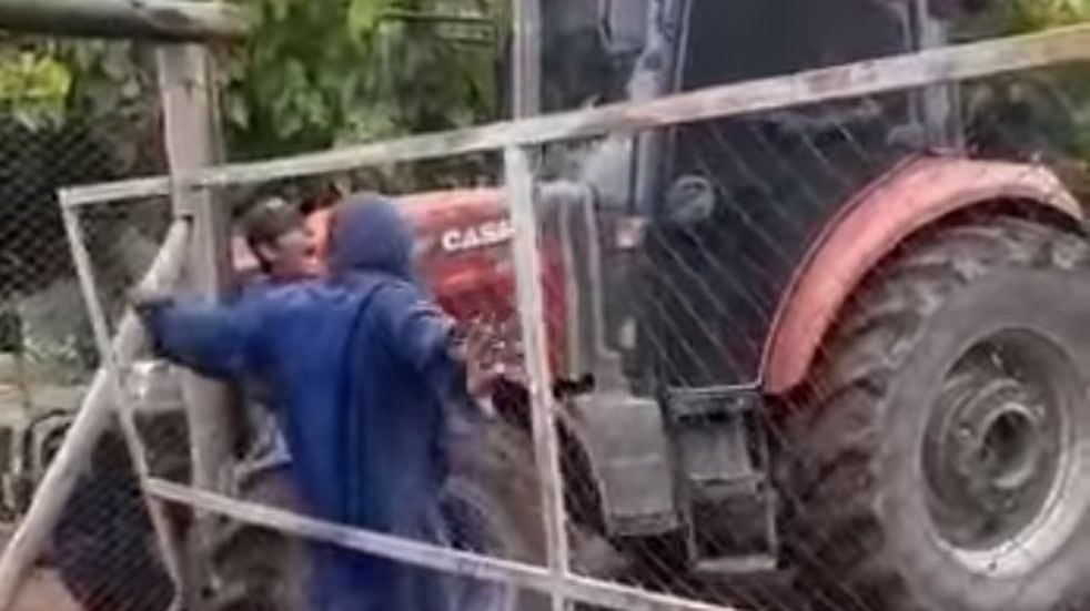 Atropello laboral: el dueño de una finca aplastó a un obrero con su tractor