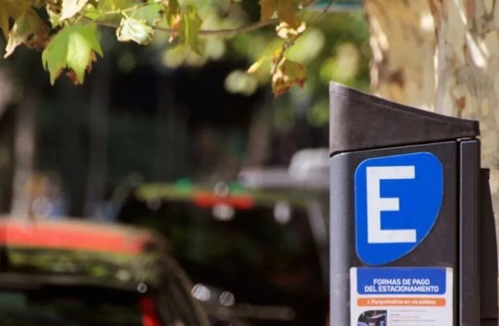 Para los comerciantes céntricos, la suba del estacionamiento medido solo beneficia a los shoppings