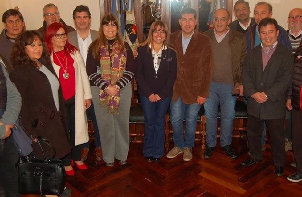Sergio Casas y sectores del cooperativismo riojano y nacional