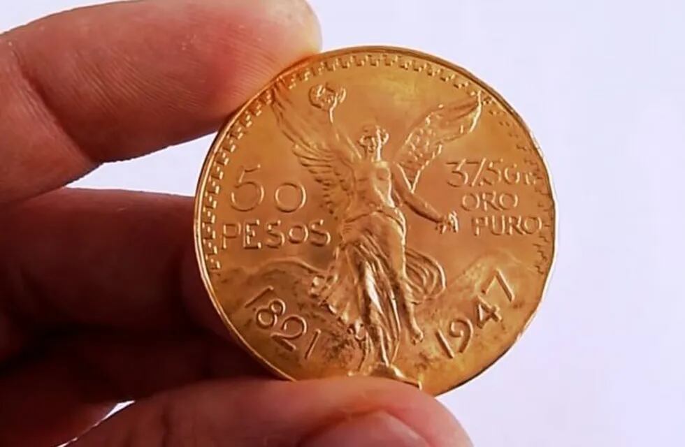Moneda de oro puro mexicana