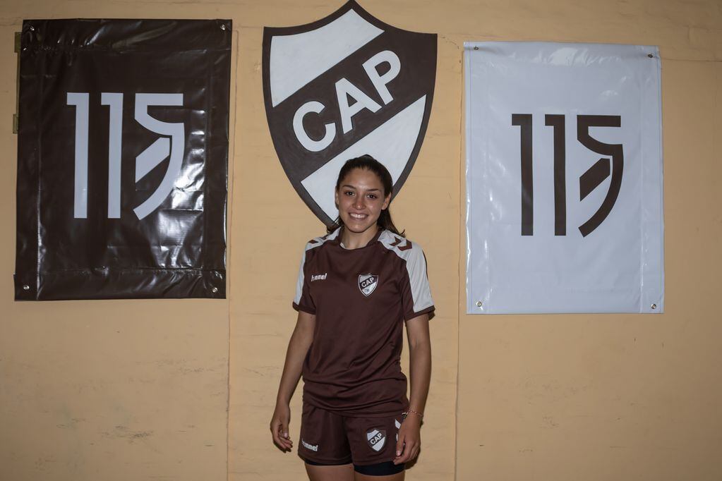 Con tan solo 17 años, Florencia Santander fue convocada para la Selección Mayor.