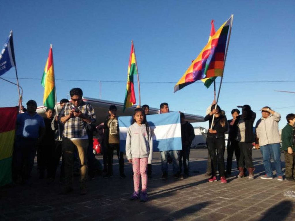 comunidad bolivia expresó apoyo a evo morales
