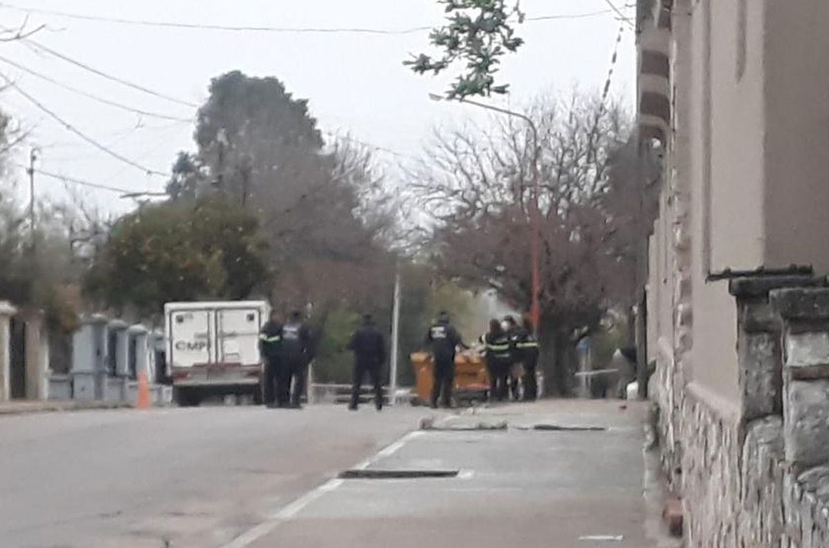 La Policía cortó el tránsito en el lugar del accidente en Alta Gracia (Mi Valle).