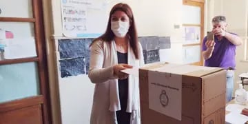 Votó la diputada provincial Rosío Antinori