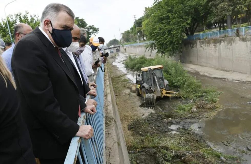 Manzur y Jaldo monitorearon obras de saneamiento en el Canal Sur. (SECPT)