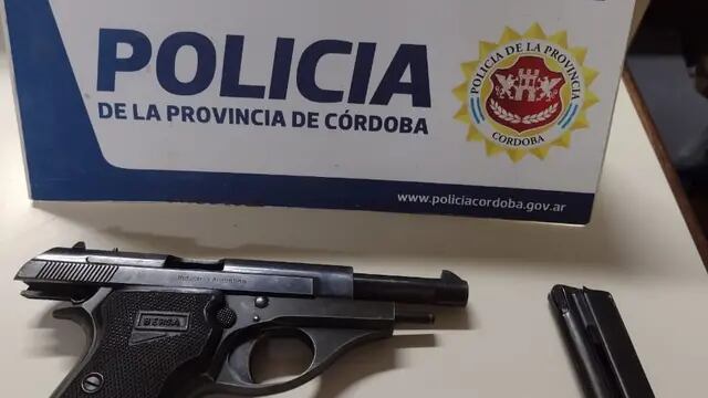 Arma secuestrada por la Policia de Arroyito