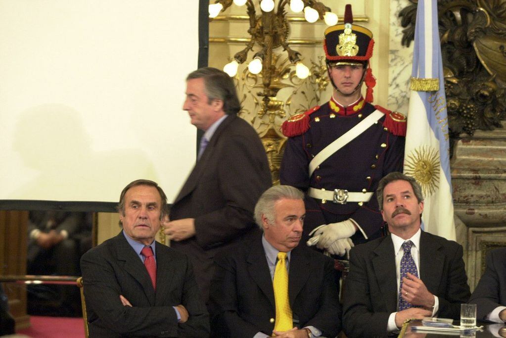 José Manuel De la Sota junto a Néstor Kirchner, Felipe Solá y Carlos Reutemann, a quien pretendía como compañero de fórmula. 