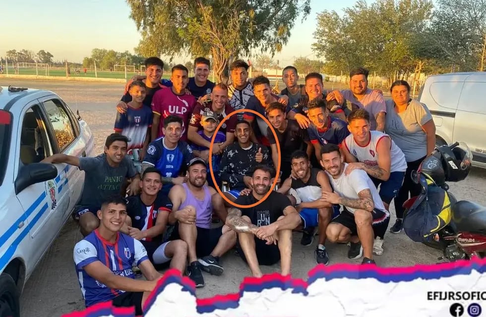 Daniel "El Negro" Garro visitó a sus compañeros de EFI Juniors