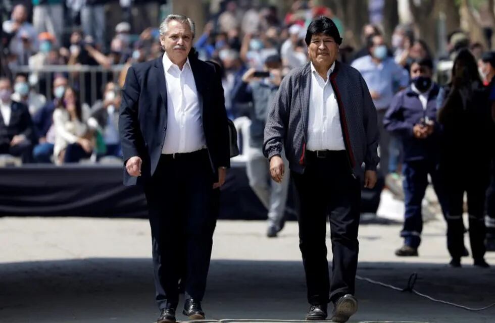 Alberto Fernández y Evo Morales. (REUTERS)