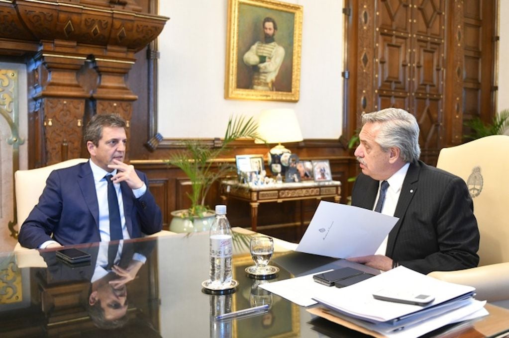 El ministro de Economía, Sergio Massa, con el presidente Alberto Fernández.
