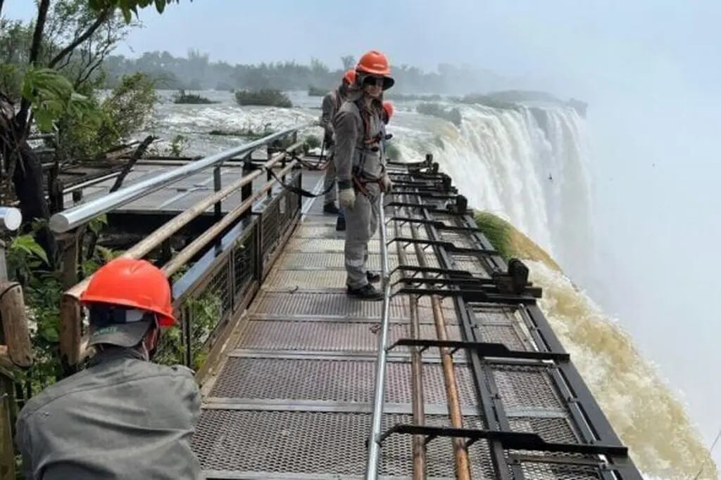 Puerto Iguazú: la reconstrucción de las pasarelas en la Garganta del Diablo se encuentra en etapa final