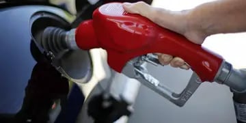 Aumento de combustibles (La Voz).