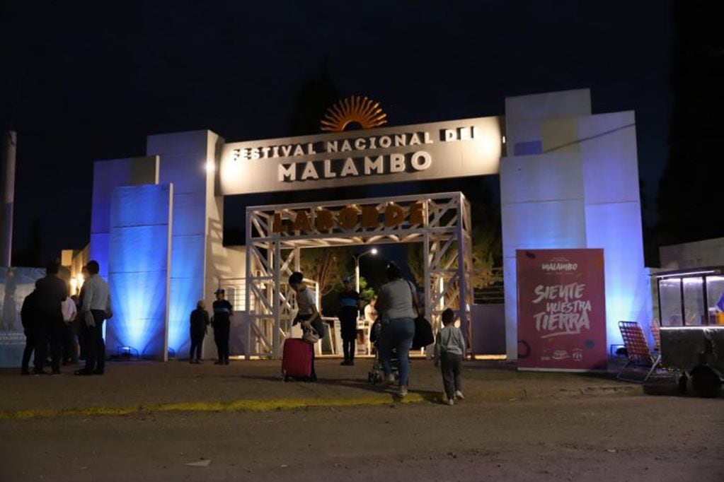 Festival del Malambo en Laborde en 2020, que contará otro año con el apoyo de la Provincia. Manuel Calvo visitó el encuentro. (Prensa Gobierno)