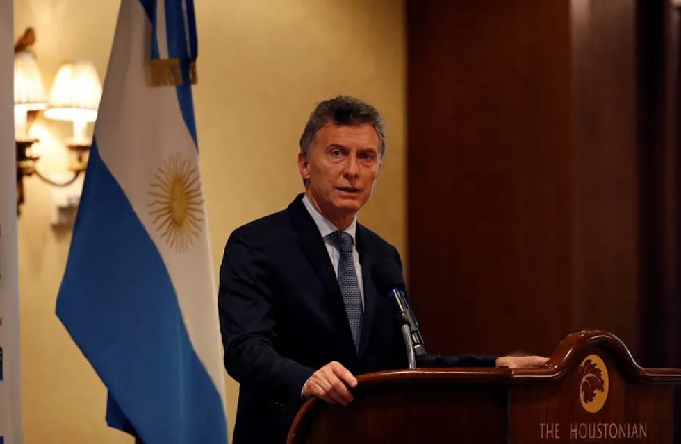 Mauricio Macri, president of Argentina, speaks during a luncheon with oil executives in Houston, Texas, U.S., on Wednesday, April 26, 2017. Macriu00a0met with oil and natural gas executives in Houston on Wednesday as he seeks a flow of investment into Vaca Muerta, one of the largest shale plays outside of North America that remainsu00a0largely untapped. Photographer: Aaron M. Sprecher/Bloomberg