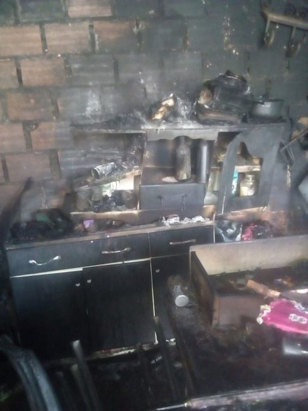 Incendió la casa de su ex pareja y dejó a 60 niños sin su copa de leche