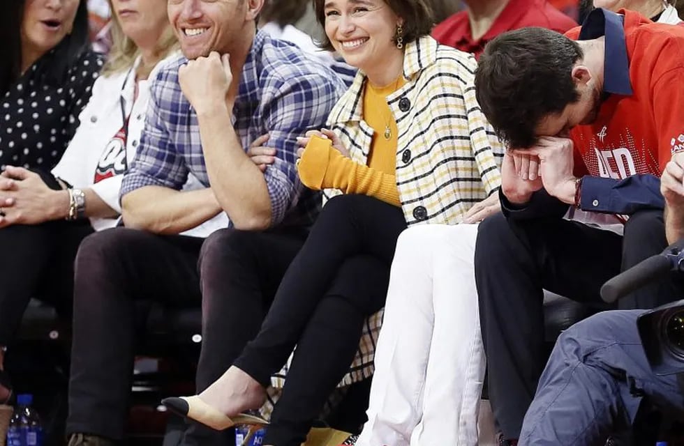 HOUSTON, TEXAS - MAY 10: Emilia Clarke from Game of Thrones watches courtside during Game Six of the Western Conference Semifinals of the 2019 NBA Playoffs at Toyota Center on May 10, 2019 in Houston, Texas. NOTE TO USER: User expressly acknowledges and agrees that, by downloading and or using this photograph, User is consenting to the terms and conditions of the Getty Images License Agreement.   Bob Levey/Getty Images/AFP\n== FOR NEWSPAPERS, INTERNET, TELCOS & TELEVISION USE ONLY ==