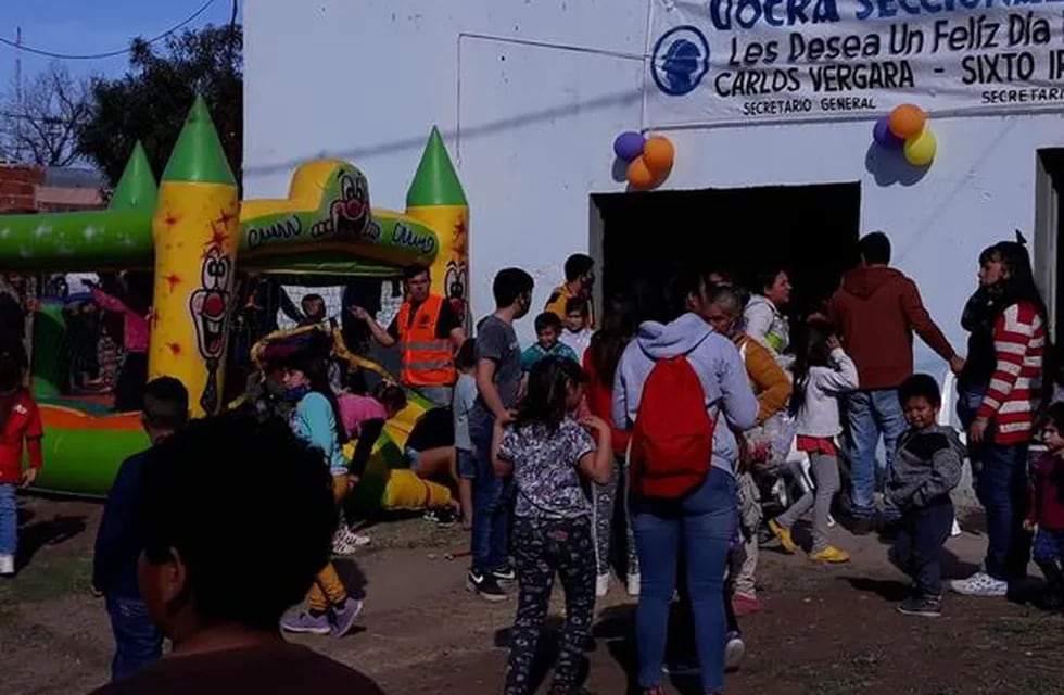 Pérez: gran festejo por el Día del Niño en el barrio Cabín 9 (Facebook Ramiro Said)