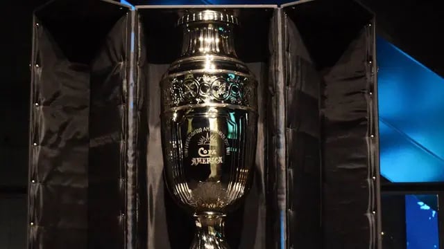 Réplica de la Copa América que será exhibida en el Museo del Deporte Santafesino