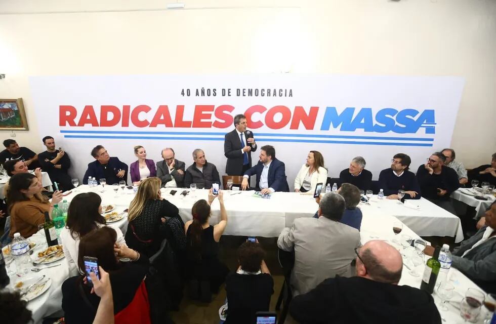 El encuentro que Sergio Massa compartió con Radicales.