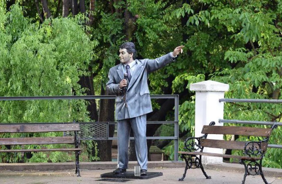 La estatua de Gary en Amboy.