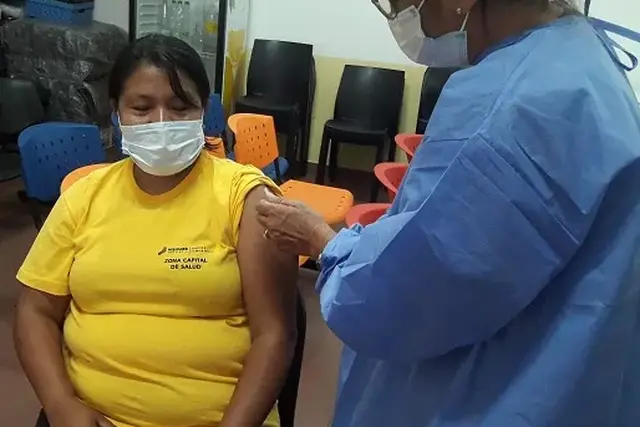 Misiones: Agentes sanitarios Mbya Guaraní recibieron la primera dosis de la vacuna Sputnik V