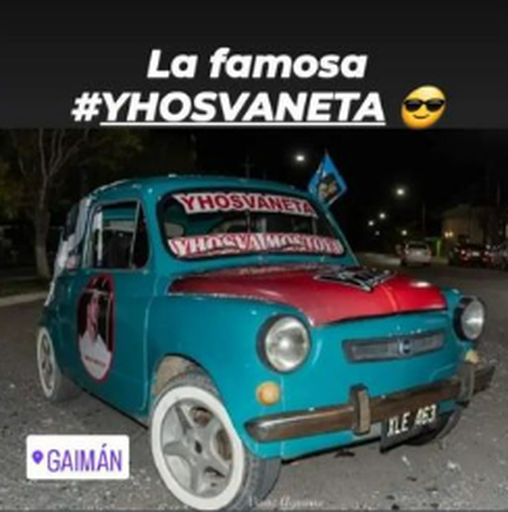 La Yhosvaneta, donde Yhosva sale a festejar con sus vecinos de Gaimán sus logros en La Voz Argentina.