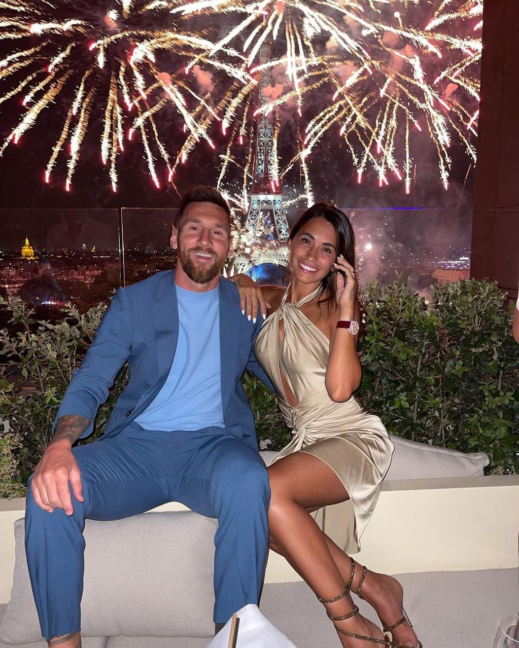 Antonela Roccuzzo y Lionel Messi estuvieron en los festejos franceses junto a sus hijos.