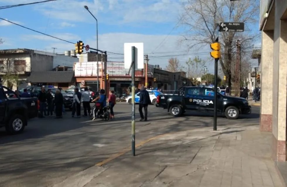 Las víctimas chocaron y fueron acribilladas luego de abandonar Avenida Circunvalación.