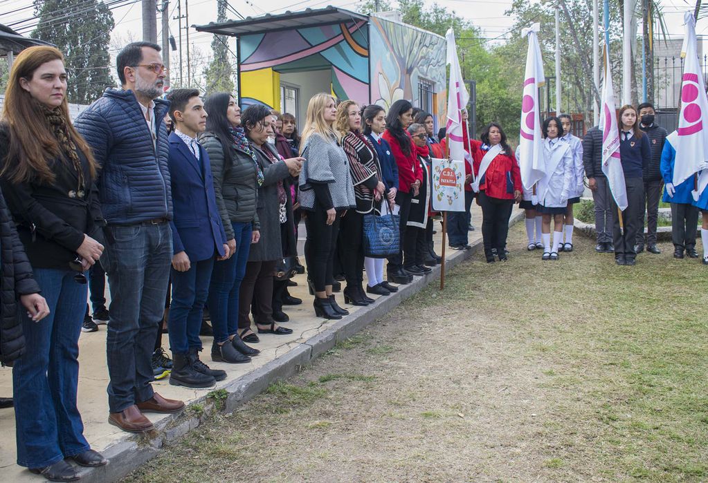 El acto por el Día Internacional de la Paz se desarrolló en el acceso al edificio del Concejo Deliberante de San Salvador de Jujuy, en Los Huaicos.